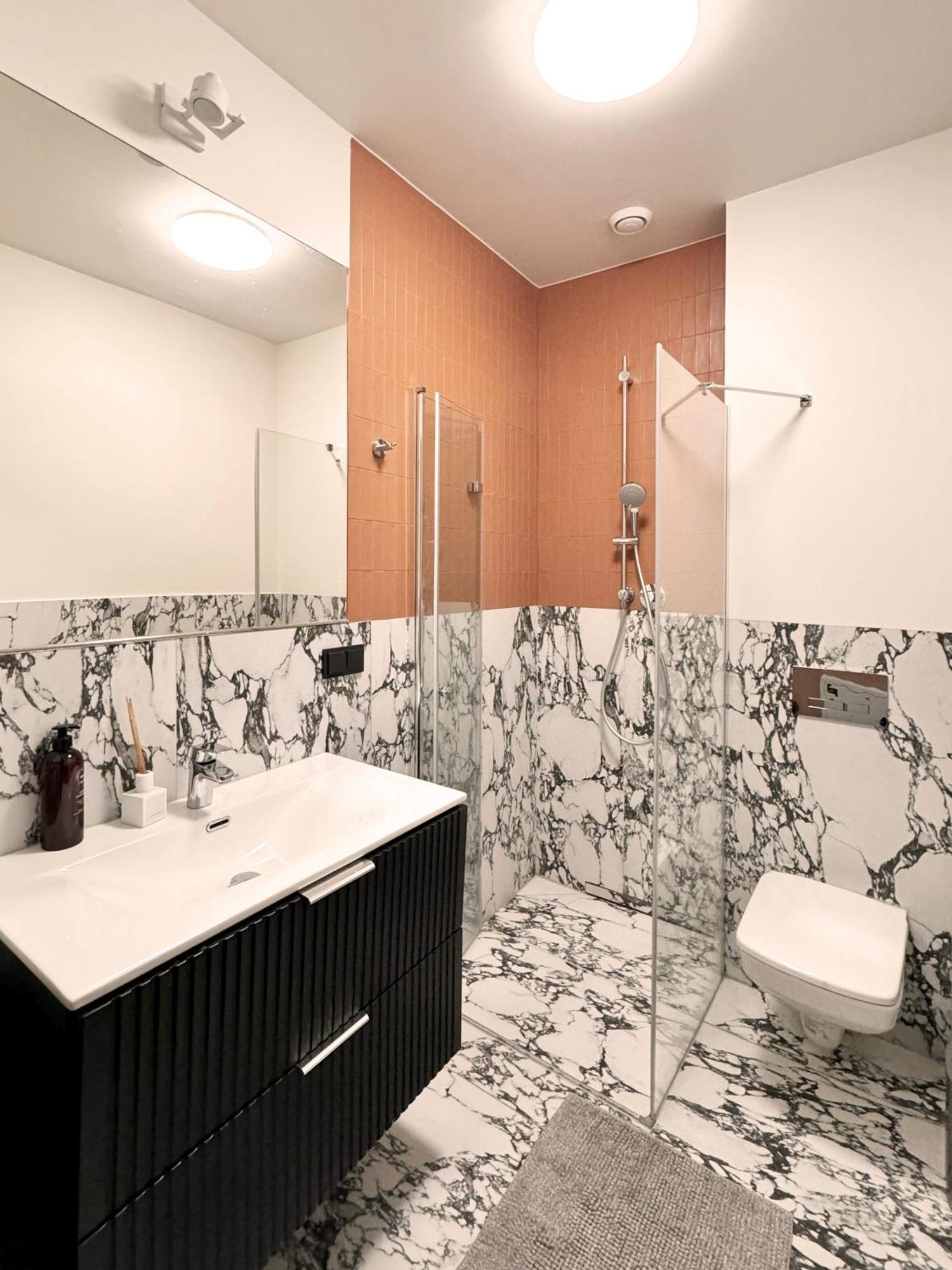 Elegant Apartment In The City Center วรอตซวาฟ ภายนอก รูปภาพ