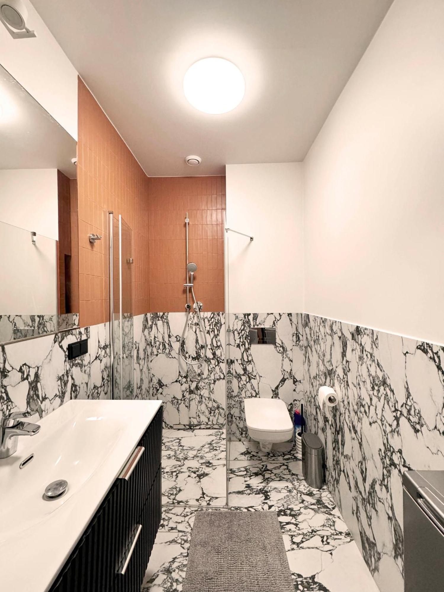 Elegant Apartment In The City Center วรอตซวาฟ ภายนอก รูปภาพ